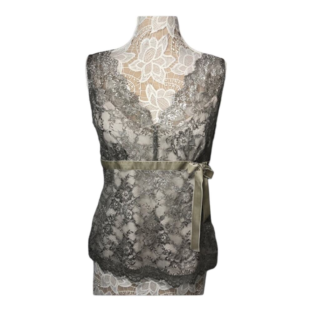Ann Taylor Loft silver lace V neck scalloped top sleevless, cami attached size 8